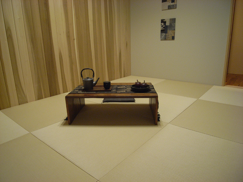 采用目積-葉綠。